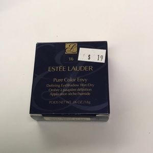 Estée Lauder pure color envy.